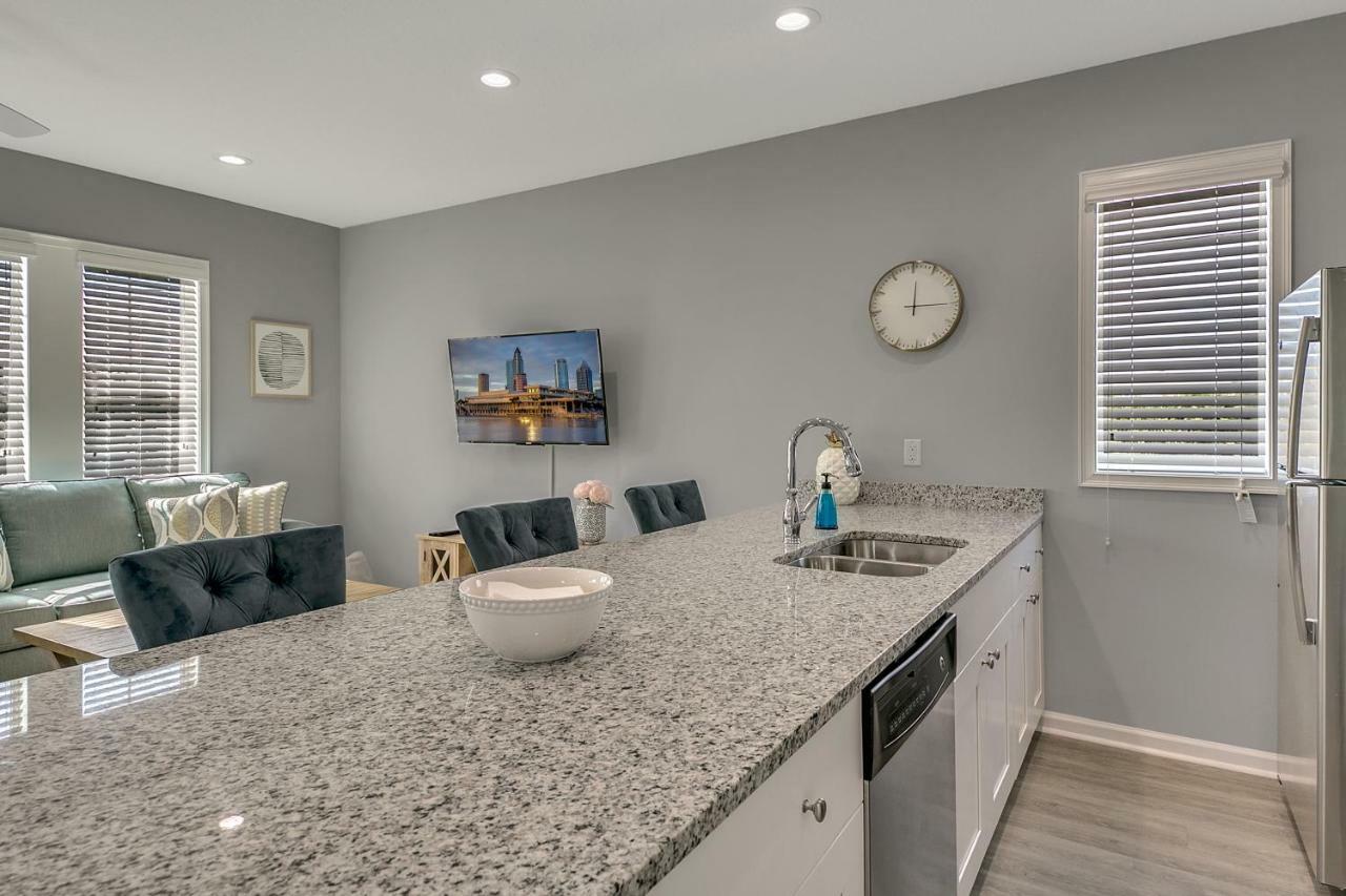 New 3/2 Duplex Minutes From Heart Of Tampa -Unit B 아파트 외부 사진